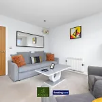 Two Bedroom Apartment By Arhouse Apartments Short Lets & Serviced Accommodation Shoreditch With Free Wifi